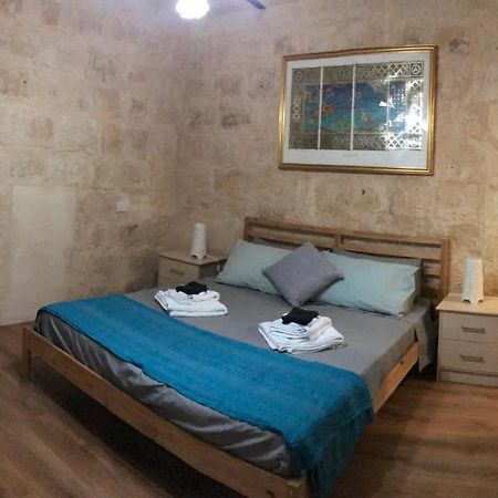 Floriana Cosy Townhouse Apartment Exterior photo
