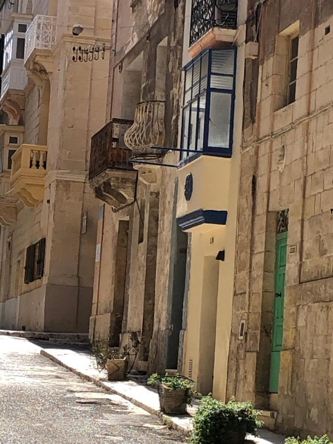 Floriana Cosy Townhouse Apartment Exterior photo